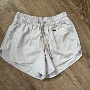 Vuori Women's Light Blue Shorts - Small